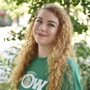 Meet your Posher, Rena